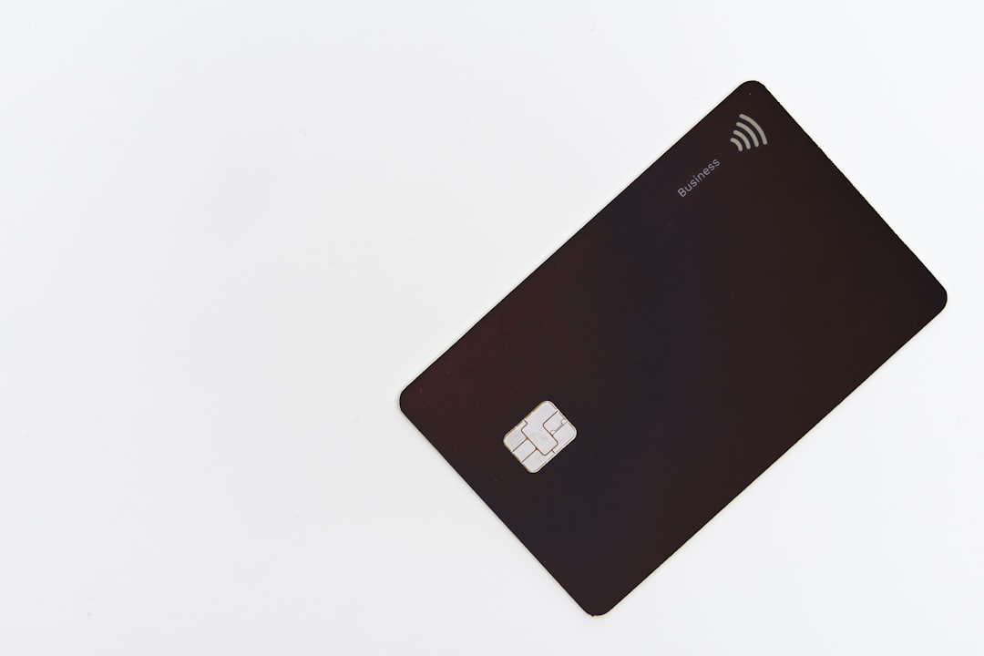 Cashback vs Miles Cards: How to Choose the Right Rewards Card for Your Lifestyle